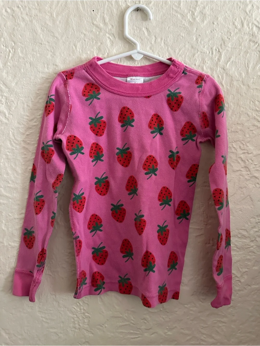 Hanna Andersson Pink Red Green Strawberry Pattern Long Sleeve Pajama Top 6-7
